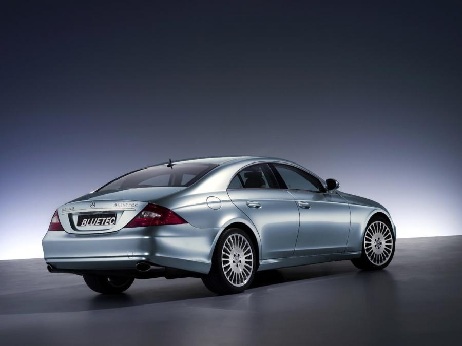  Mercedes-Benz CLS320 Vision BlueTEC concept 2006 года  (фото 5 из 7)